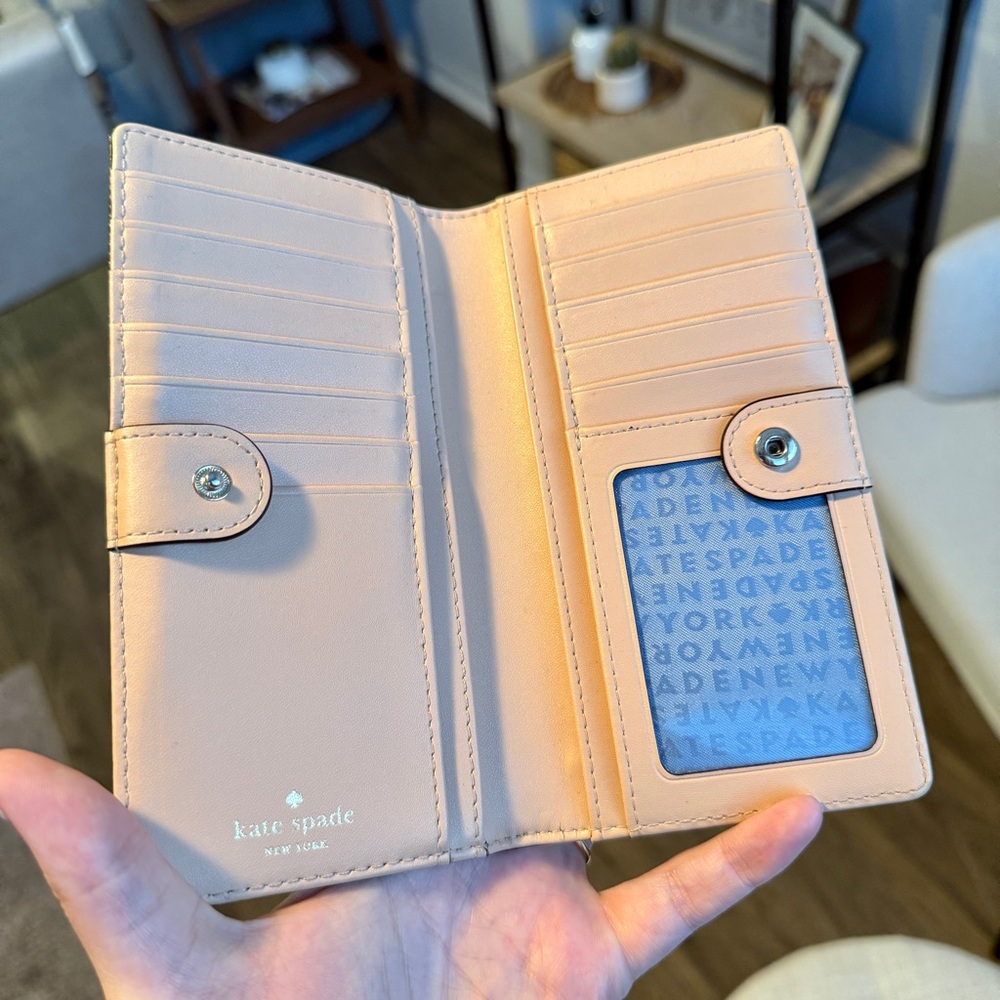 NWOT Kate Spade Light Blue Leather Wallet - Picture 2 of 6